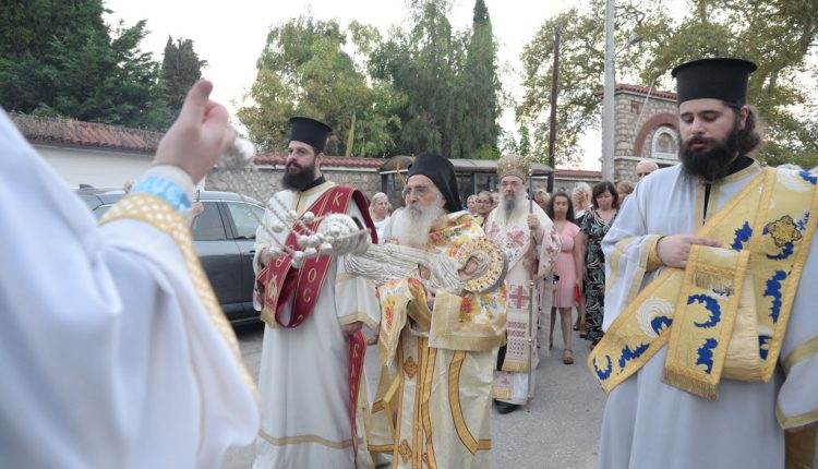 Τα-Εγκώμια-της-Γηροκομήτισσας-στην-Πάτρα