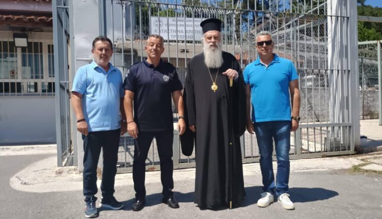 Τρίπολη:-Οι-ύμνοι-προς-την-Παναγία-αντήχησαν-εντός-του-Σωφρονιστικού-Καταστήματος