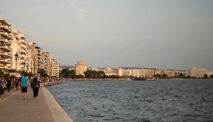 Έρχονται-τρία-μεγάλα-έργα-στη-Θεσσαλονίκη-με-χρηματοδότηση-από-το-ΕΣΠΑ-–-Το-ξύλινο-ντεκ-στην-παλιά-παραλία
