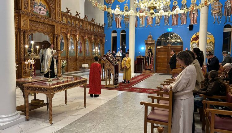 Παρακλήσεις-στην-Υπεραγία-Θεοτόκο-στην-Αδελαΐδα