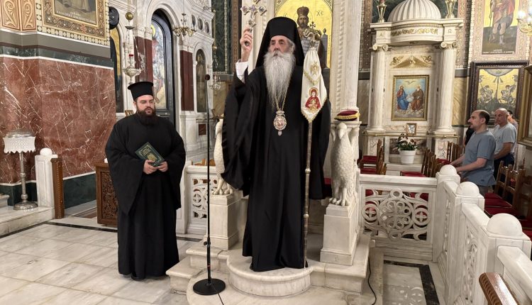 Μητροπολίτης-Πειραιώς:-“Η-Παναγία-είναι-το-κέντρο-της-ζωής-της-Εκκλησίας”