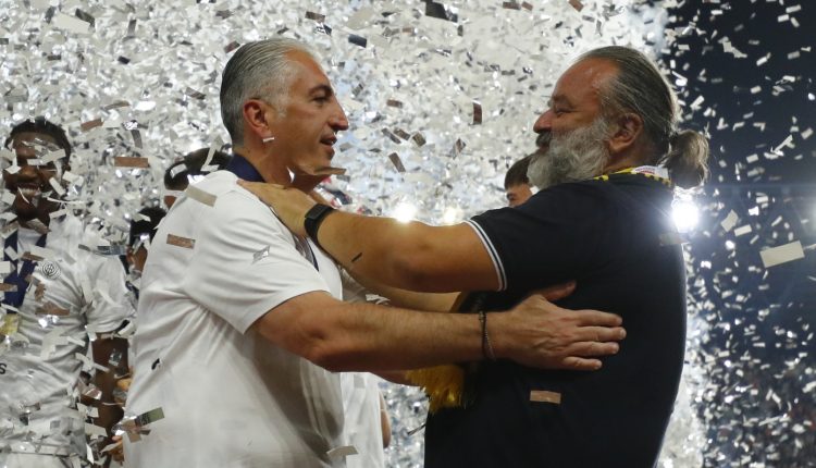 ΟΦΗ:-Το-story-του-Μπούση-για-Ηλιόπουλο-και-ΑΕΚ