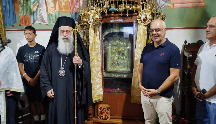 Ο-τελευταίος-Παρακλητικός-Κανόνας-προς-την-Υπεραγία-Θεοτόκο-στη-Μητρόπολη-Μαντινείας