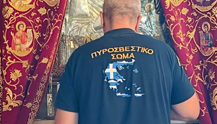 Πάτρα:-Παραμονή-Δεκαπενταύγουστου-πλήθος-πιστών-στην-ιστορική-μονή-της-Παναγίας-Γηροκομίτισσας