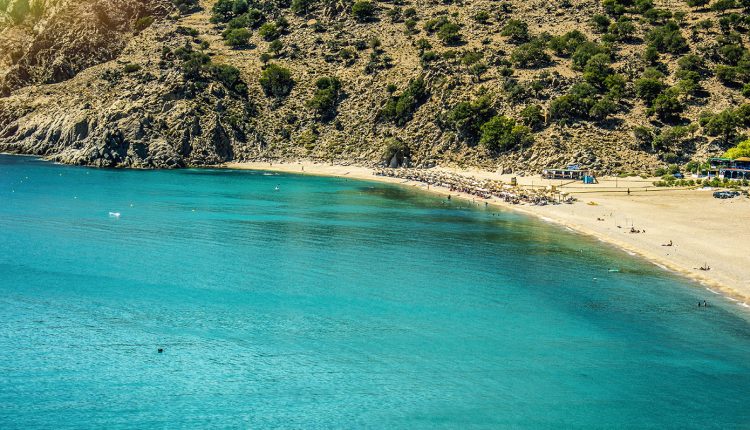 Άνδρας-έπεσε-από-βράχο-στις-πηγές-της-Γριάς-Βάθρας-στη-Σαμοθράκη