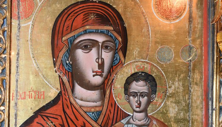 Δεκαπενταύγουστος:-10-προσκυνήματα-της-Παναγίας-στην-Ελλάδα-με-ιστορίες,-αποδιδόμενα-θαύματα-και-έθιμα-αιώνων