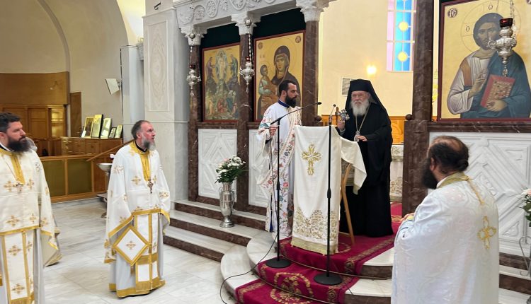 Αρχιεπίσκοπος:-“Να-ζητήσουμε-από-την-Παναγία-να-αγαπούμε-περισσότερο-και-να-κρίνουμε-λιγότερο”