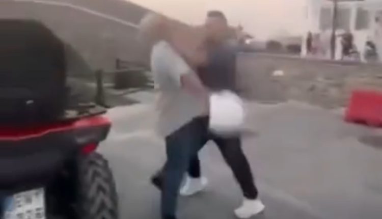 «Από-σήμερα-τελείωσε-από-την-επιχείρησή-μου»-Τι-λέει-ο-εργοδότης-του-οδηγού-ταξί-στην-Πάρο-που-ξυλοκόπησε-ηλικωμένο