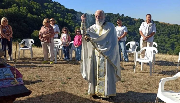 Ο-οικισμός-του-Αγίου-Γερμανού-Πρεσπών-τίμησε-την-Παναγία