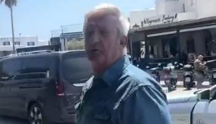 Ο-υπάλληλος-που-δέχτηκε-επίθεση-από-τον-οδηγό-ταξί-στην-Πάρο-περιγράφει:-Μπορούσε-να-με-έχει-σκοτώσει-με-την-τρέλα-που-πούλαγε»