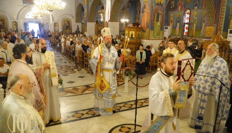 Ο-Μητροπολίτης-Θεσσαλονίκης-στον-πανηγυρίζοντα-Ιερό-Ναό-Κοιμήσεως-της-Θεοτόκου-Σαράντα-Εκκλησιών