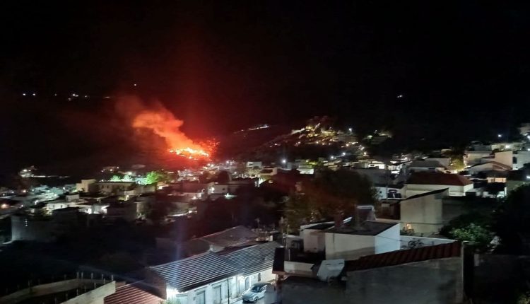 Υπό-έλεγχο-η-φωτιά-στο-Λασίθι-στην-περιοχή-Κριτσά-–-Μήνυμα-του-112-για-ετοιμότητα