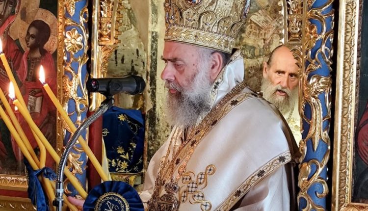 Μητροπολίτης-Θεσσαλιώτιδος:-Να-γίνει-η-Θεοτόκος-πρότυπο-ζωής-και-φρονήματος