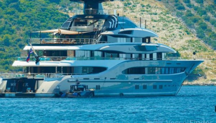 Στο-Ιόνιο-η-υπερπολυτελής-θαλαμηγός-του-πρώην-ceo-της-google-–-Πωλείται-για-149-εκατ.-ευρώ