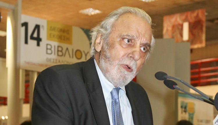 ΠτΔ-για-την-απώλεια-του-ακαδημαϊκού-Κ.-Τσουκαλά:-«Αποχαιρετούμε-έναν-από-τους-σημαντικότερους-κοινωνιολόγους-και-διανοητές-της-εποχής-μας»