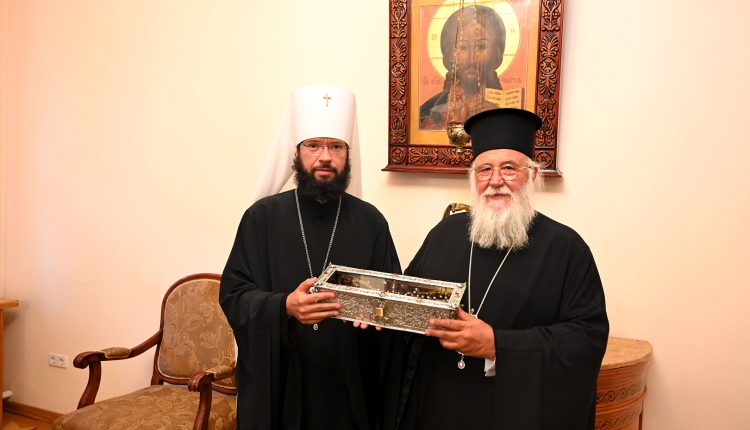 Συνάντηση-Μητροπολίτη-Βολοκολάμσκ-με-τον-Μητροπολίτη-Κερκύρας-στη-Μόσχα
