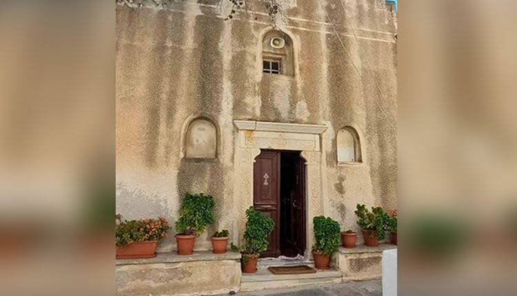 Διέρρηξαν-την-ιστορική-Μονή-Ταξιαρχών-–-Σε-90-δευτερόλεπτα-πήραν-δεκάδες-πολύτιμα-τάματα