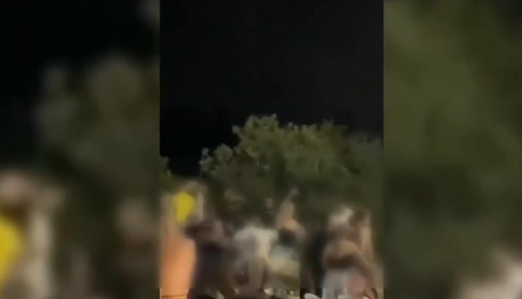 Αντίρριο:-Άγριο-ξύλο-σε-πανηγύρι-–-Τραπέζια-και-καρέκλες-εκτοξεύονταν-δεξιά-και-αριστερά
