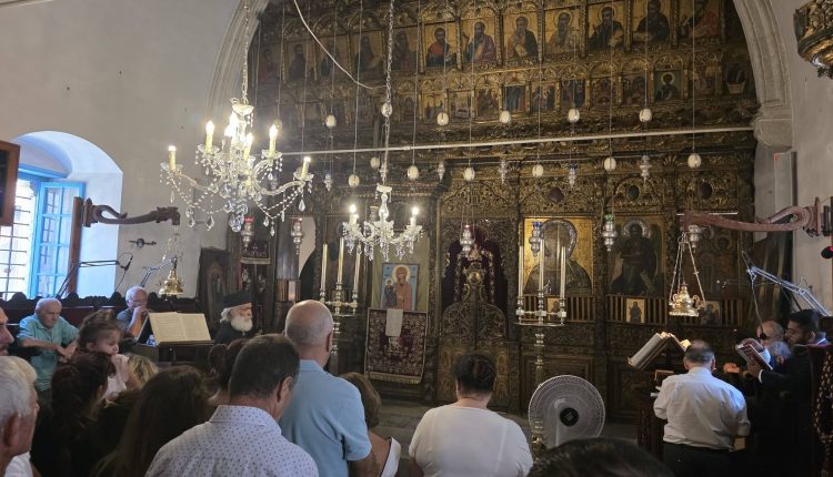 Τα-μοναστήρια-της-επαρχίας-Πάφου-πανηγύρισαν-την-Κοίμηση-της-Θεοτόκου