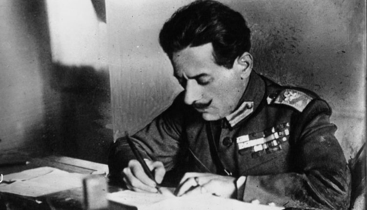 Σαν-σήμερα-22-Αυγούστου:-Όταν-ο-Κονδύλης-ανέτρεψε-τον-δικτάτορα-Πάγκαλο
