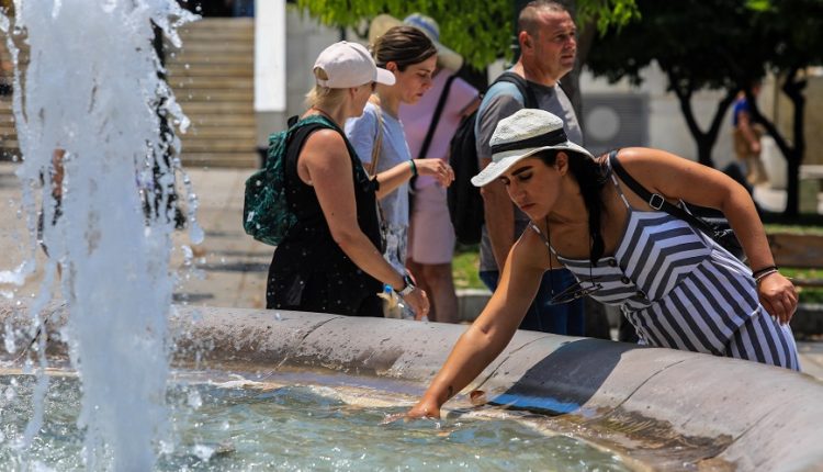 Καύσωνας-το-Σαββατοκύριακο:-Σε-ποιες-περιοχές-μπορεί-η-θερμοκρασία-να-φτάσει-41-42°c