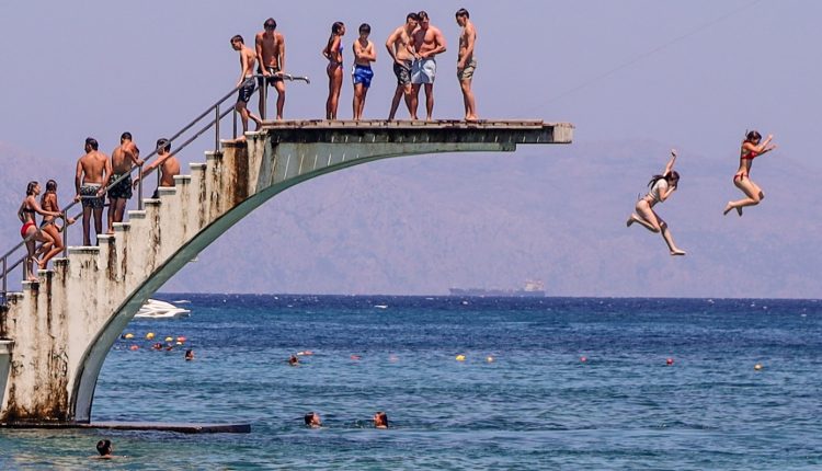 Θοδωρής-Κολυδάς:-Τα-νεότερα-προγνωστικά-για-το-επερχόμενο-θερμό-επεισόδιο-–-Σε-ποιες-περιοχές-το-θερμόμετρο-άγγιξε-τους-41-βαθμούς