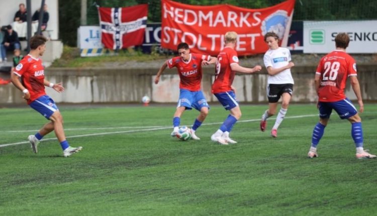 Μυθική-εμφάνιση-από-19χρονο-Έλληνα-στη-Νορβηγία-4-γκολ-και-4-ασίστ-σε-ματς-Κυπέλλου