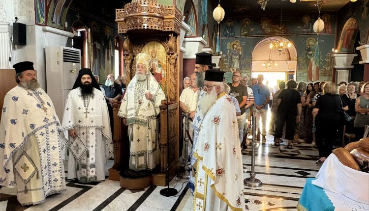 Με-προσέλευση-χιλιάδων-πιστών-πανηγύρισε-η-ανδρώα-ΙΜ.-Παναγίας-Κουτσουριώτισσας-στη-Φωκίδα