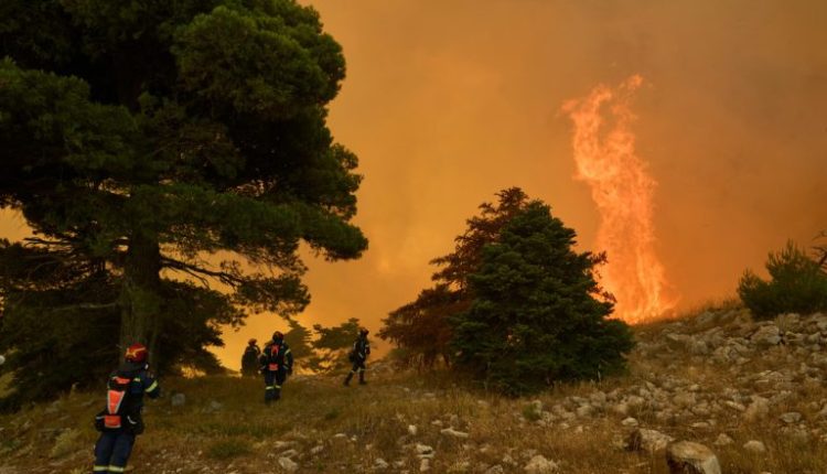 Φωτιά-στο-Πεντάκορφο-Αιτωλοακαρνανίας-–-Ενισχύθηκαν-οι-εναέριες-πυροσβεστικές-δυνάμεις