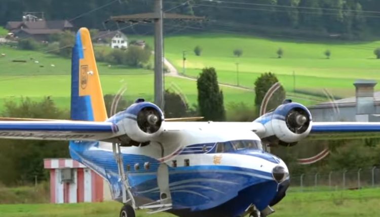 Το-ιστορικό-αεροσκάφος-grumman-albatross-προσγειώθηκε-στο-αεροδρόμιο-της-Κεφαλονιάς