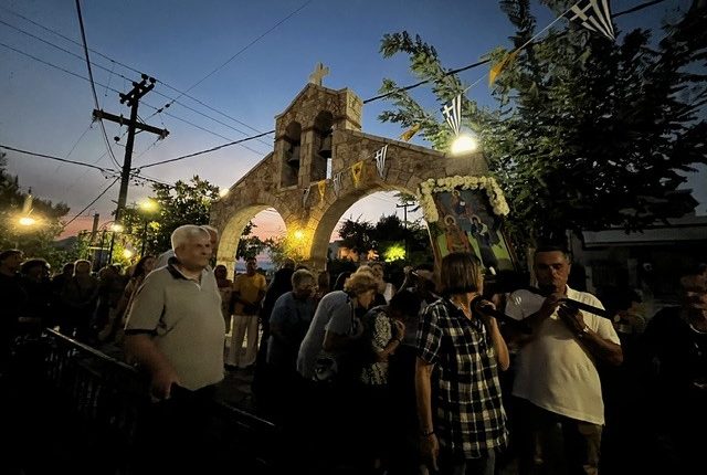 Η-Ιερά-Πανήγυρις-του-Αγίου-Κοσμά-του-Αιτωλού-στον-Άγιο-Παντελεήμονα-Αιδηψού