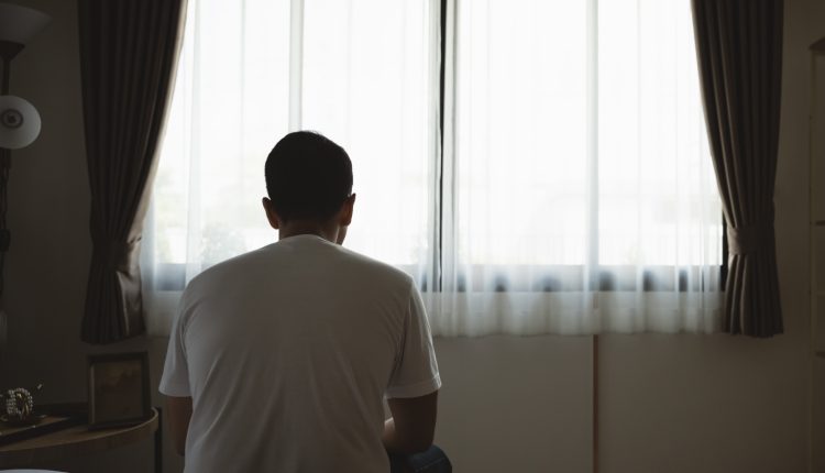 Πώς-επηρεάζει-η-μοναξιά-τον-εγκέφαλο-–-Οι-4-επιπτώσεις-που-έχουν-εντοπίσει-οι-επιστήμονες