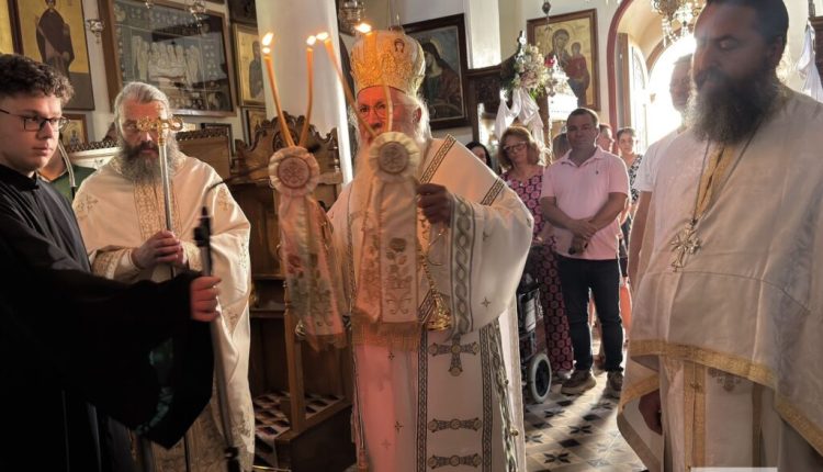Η-Απόδοση-της-εορτής-της-Κοιμήσεως-της-Θεοτόκου-στην-Ιερά-Μητρόπολη-Θηβών