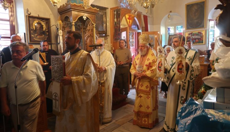 Η-εορτή-του-Αγίου-Φανουρίου-στη-Μύκονο