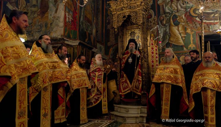 Πανηγυρική-αγρυπνία-για-την-Κοίμηση-της-Θεοτόκου-στο-Βατοπαίδι