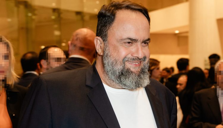 Στο-Μονακό-για-την-κλήρωση-του-Ολυμπιακού-ο-Βαγγέλης-Μαρινάκης