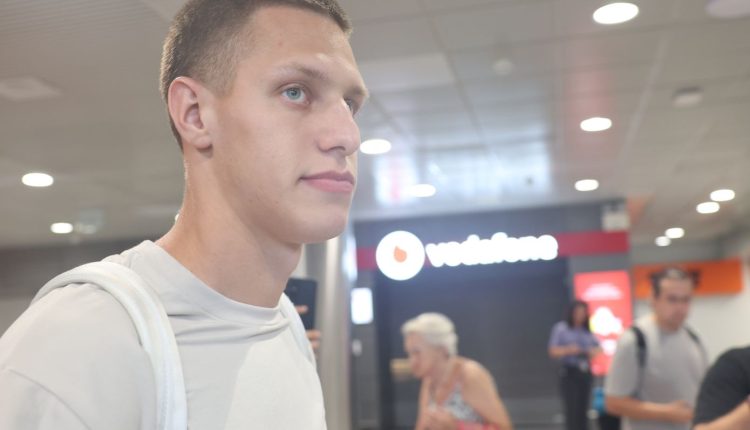 ΠΑΟΚ:-Επίσημα-στα-«ασπρόμαυρα»-ο-Ούγκρεσιτς