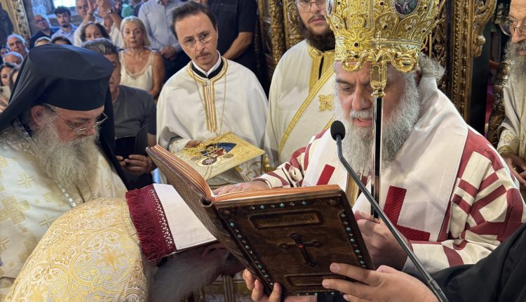 Χειροθεσία-Αρχιμανδρίτη-την-Κυριακή-ΙΓ’-Ματθαίου-στη-Λάρνακα