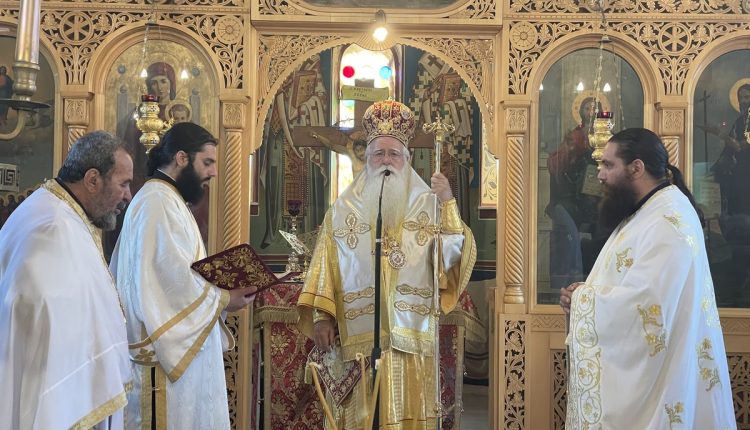 Αρχιερατική-Θεία-Λειτουργία-στο-Αχίλλειο-του-Αλμυρού
