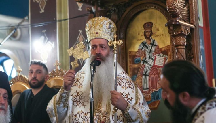 Ο-Μητροπολίτης-Φθιώτιδος-στην-Κυρτώνη-και-την-Σκάρφεια