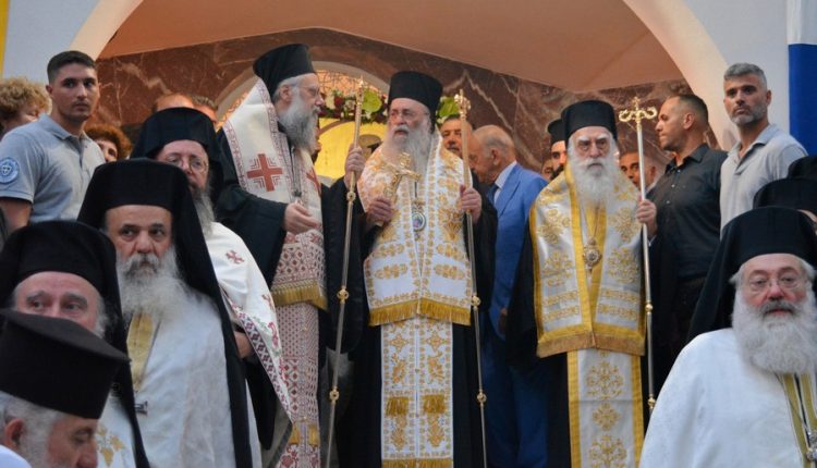 Π.-Φάληρο:-Μεθέορτος-Εσπερινός-και-πάνδημη-Λιτανεία-της-Ιεράς-Εικόνας-του-Αγίου-Αλεξάνδρου