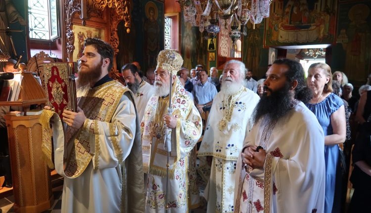 Πανηγυρίστηκε-η-εορτή-της-Αποτομής-της-Τιμίας-Κεφαλής-του-Αγίου-Ιωάννου-του-Προδρόμου-στη-Μητρόπολη-Φωκίδος