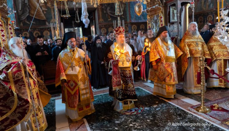 Η-εορτή-της-Κοιμήσεως-της-Θεοτόκου-στην-ΙΜΜ.-Βατοπαιδίου-(ΒΙΝΤΕΟ)