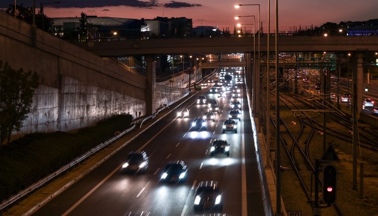 Καραμπόλα-τριών-οχημάτων-στον-Κηφισό-στο-ύψος-της-Νέας-Φιλαδέλφειας-–-Σοβαρά-προβλήματα-στην-κυκλοφορία