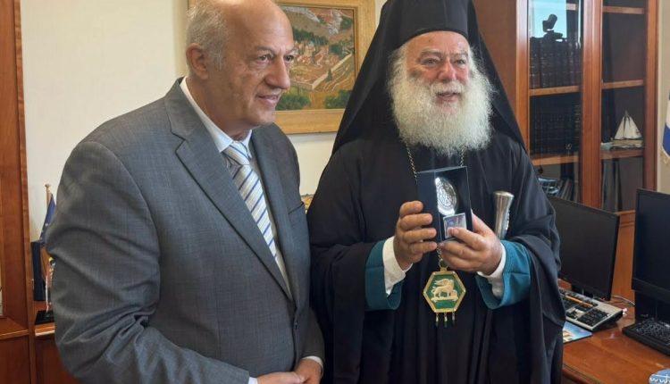 Συνάντηση-Πατριάρχη-Αλεξανδρείας-με-τον-Δήμαρχο-Χίου