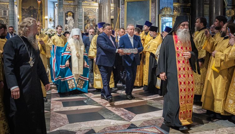 Αναχώρησε-από-την-Αγία-Πετρούπολη-το-ιερό-λείψανο-του-Αγίου-Σπυρίδωνα