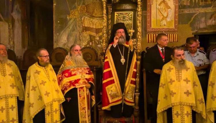 Ο-Μητροπολίτης-Ρεθύμνης-Πρόδρομος-στο-Πρωτάτο-του-Αγίου-Όρους