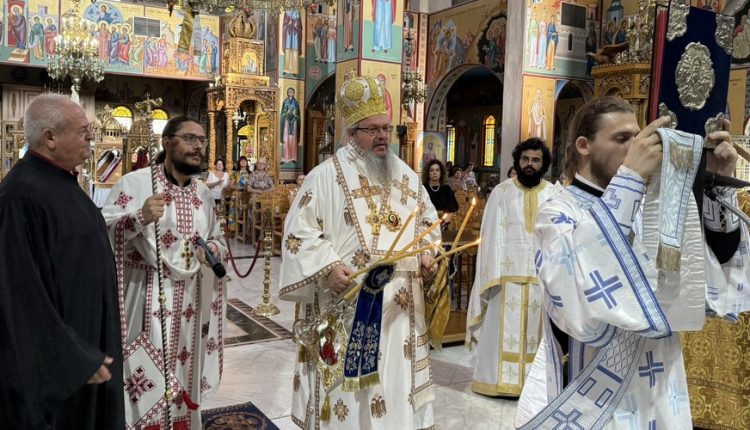 Αρχιερατική-Θεία-Λειτουργία-στον-Ιερό-Ναό-Ζωοδόχου-Πηγής-Λαρίσης
