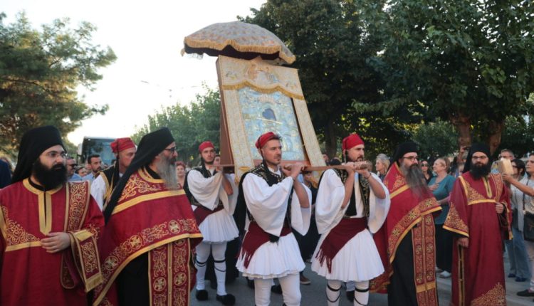 Ιερά-Αγρυπνία-σε-ανάμνηση-της-έλευσης-της-Ιεράς-Εικόνας-«Άξιον-Εστίν»-στην-Κομοτηνή