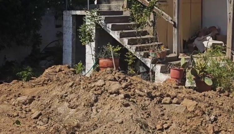 Αυτό-είναι-το-σημείο-που-η-γυναίκα-στον-Μαραθώνα-είχε-θάψει-τη-μητέρα-της-για-να-παίρνει-τη-σύνταξή-της-επί-10-χρόνια